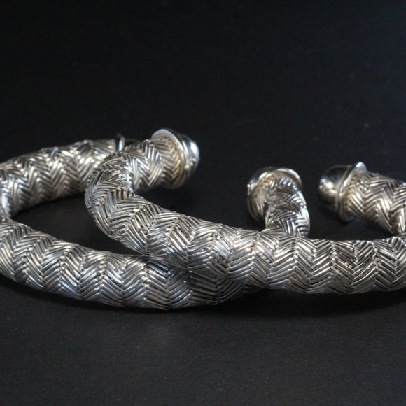ANGELA CUMMINGS STERLING SILVER WEAVE TEXTURED HEAVY 79g CUFF PAIR BRACELET - Picture 8 of 12